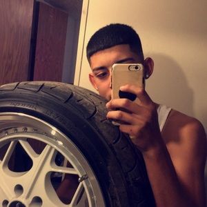 Meet your Posher, Carlos